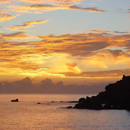 A Charming Spot Semesterbostad Estreito Da Calheta